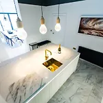 펜션 Rounton By Luxury Travel Emporium- Hot Tub - Sea Views - Parking