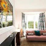 Rounton By Luxury Travel Emporium- Hot Tub - Sea Views - Parking