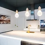 펜션 Rounton By Luxury Travel Emporium- Hot Tub - Sea Views - Parking 로빈후즈베이