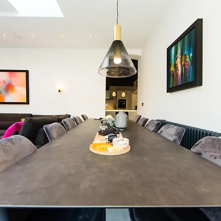 Дом отдыха Rounton By Luxury Travel Emporium- Hot Tub - Sea Views - Parking