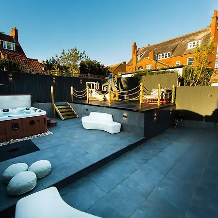 Дом отдыха Rounton By Luxury Travel Emporium- Hot Tub - Sea Views - Parking Робин-Худс-Бей