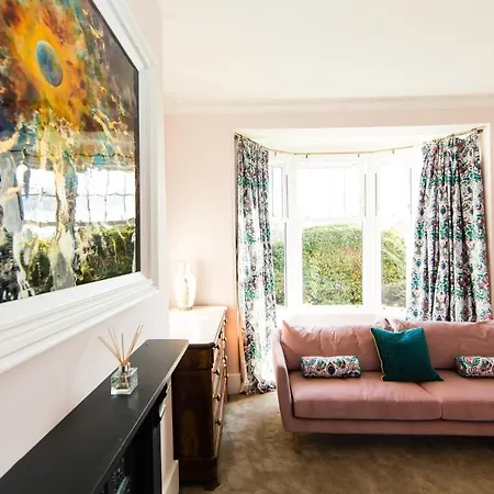 Rounton By Luxury Travel Emporium- Hot Tub - Sea Views - Parking