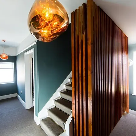 Rounton By Luxury Travel Emporium- Hot Tub - Sea Views - Parking * 로빈후즈베이