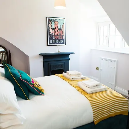 펜션 Rounton By Luxury Travel Emporium- Hot Tub - Sea Views - Parking 로빈후즈베이