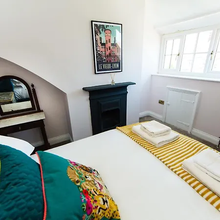 Nyaraló Rounton By Luxury Travel Emporium- Hot Tub - Sea Views - Parking Robin Hood's Bay