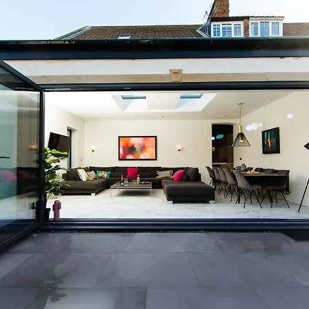 Rounton By Luxury Travel Emporium- Hot Tub - Sea Views - Parking 度假居