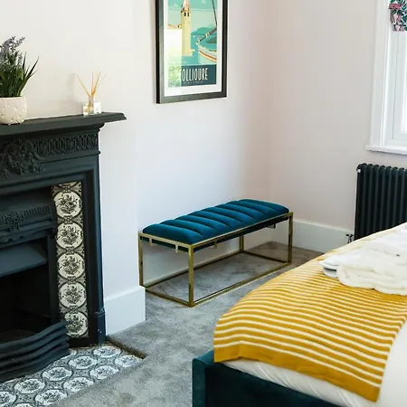 Rounton By Luxury Travel Emporium- Hot Tub - Sea Views - Parking