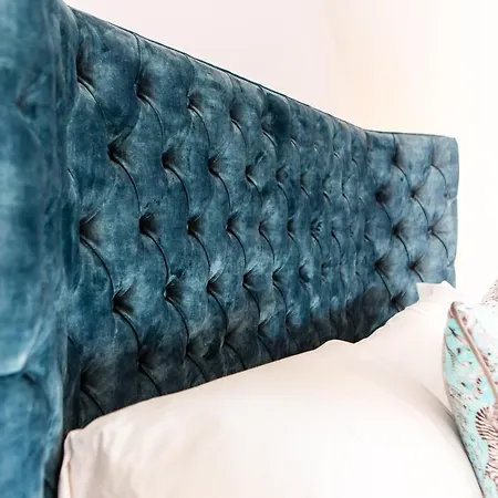 Rounton By Luxury Travel Emporium- Hot Tub - Sea Views - Parking